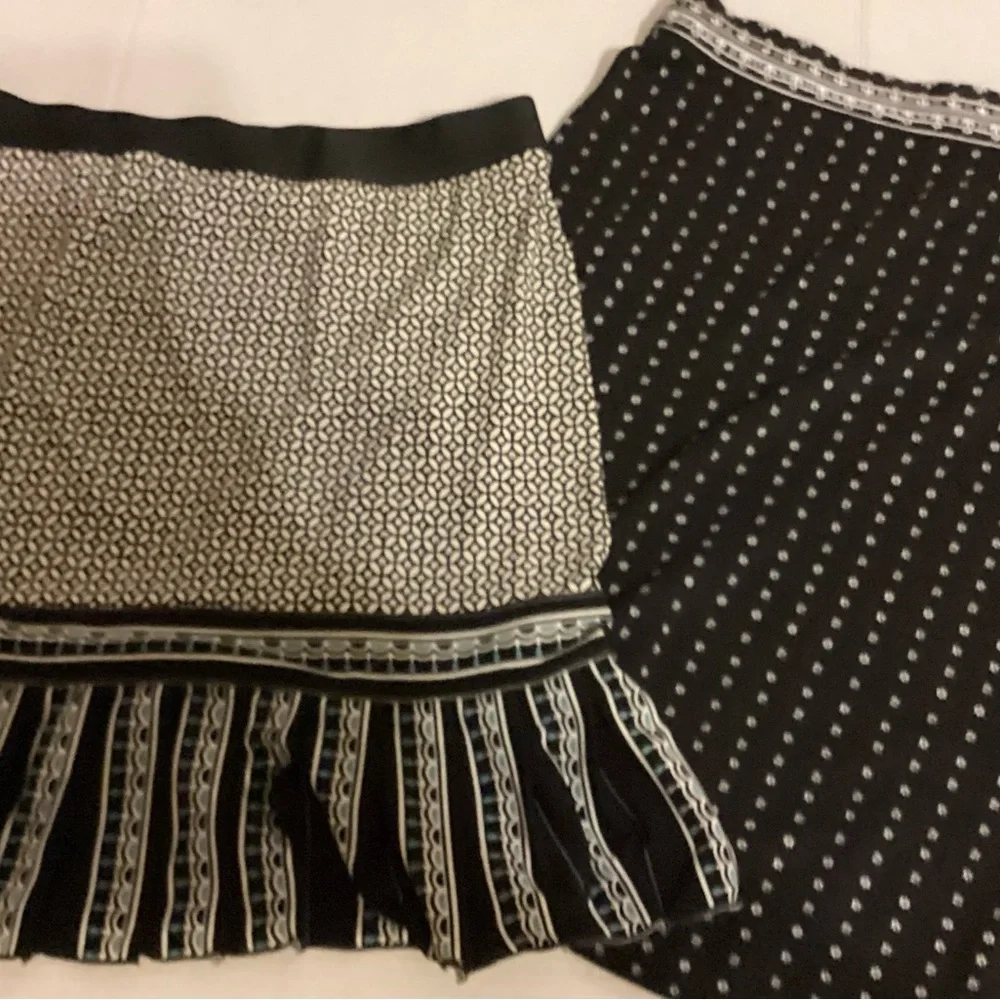 Max Studio 2 Skirt Bundle Size Medium - Picture 3 of 5